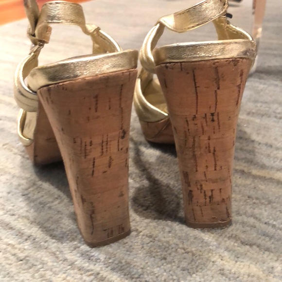 Aldo made in Italy gold peep toe chunky heels 36 - Picture 3 of 6